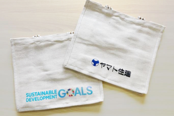 バングラデシュへのエコバッグ発注と教育支援