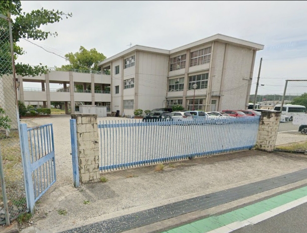 三木市立三木中学校