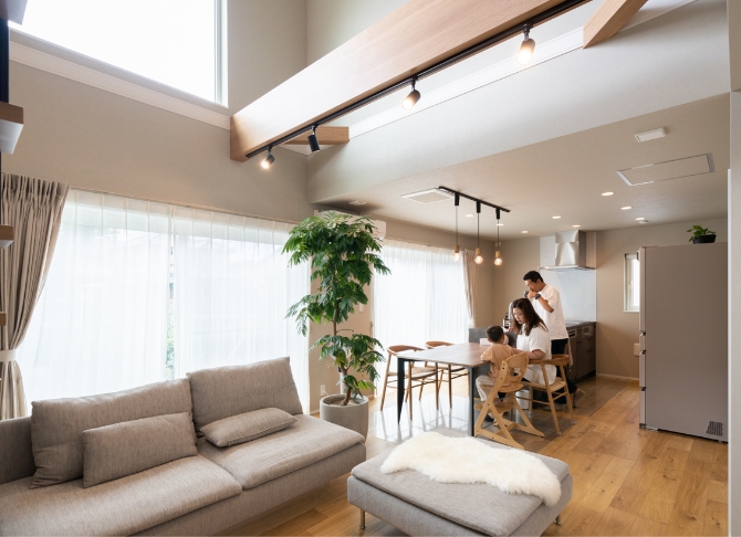 こだわりの生活動線。年中快適に暮らす伸びやかな住まい