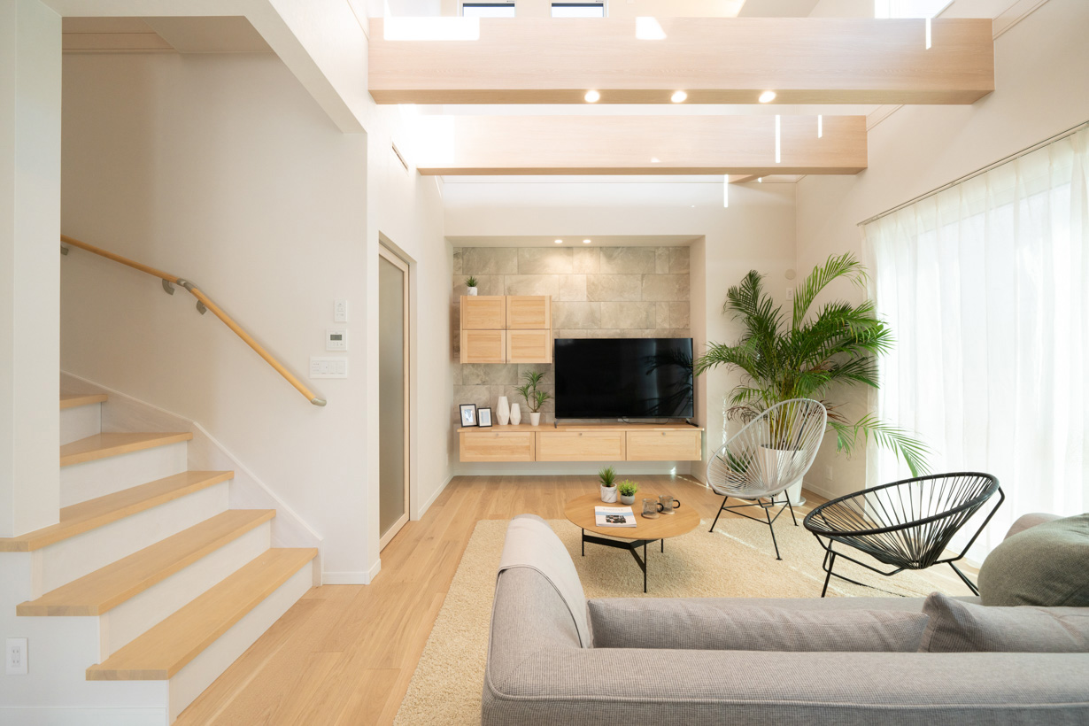 開放感あふれる吹き抜けなど魅力たっぷりのLDK空間