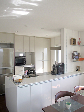 【エネージュ：神戸市灘区】対面キッチン／収納