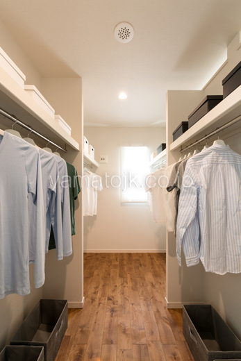 ［京都府宇治市：モデルハウス]京都南住宅展示場／ダブル断熱／nearly zeh／ウォークインクローゼット