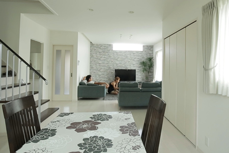 兵庫県伊丹市：太陽光発電システム／リビング