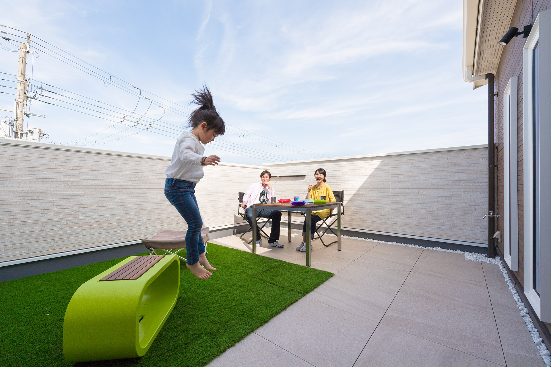 ［和歌山県和歌山市:モデルハウス]和歌山住宅展示場／ダブル断熱／ZEH／全館空調／バルコニー／家族