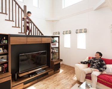 兵庫県川西市：ZEH／全館空調／リビング
