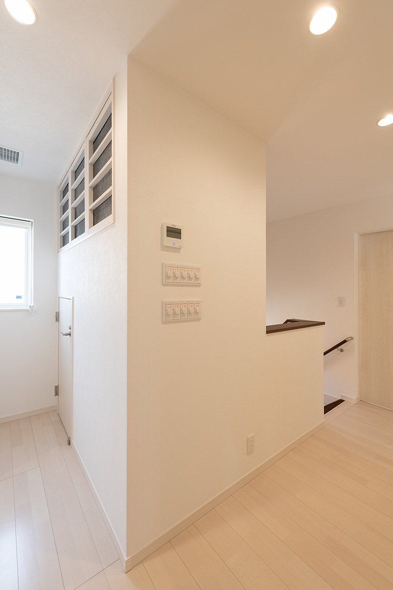 ［兵庫県三田市］高気密・高断熱のZEH（ゼロエネルギーハウス）ヤマト住建の建築実例二世帯住宅のYUCACOシステム空調室