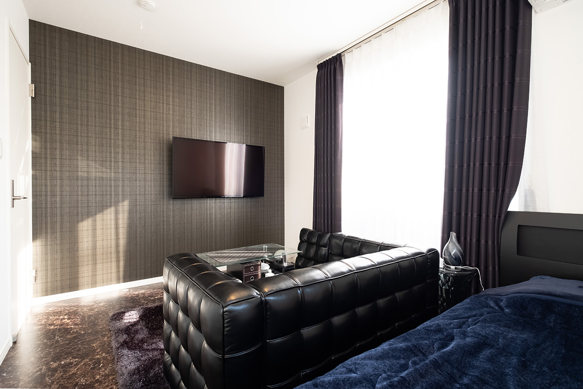 ［東京都小金井市］高気密・高断熱の省エネ住宅ヤマト住建の建築実例お客様のお家の落ち着いたトーンの主寝室