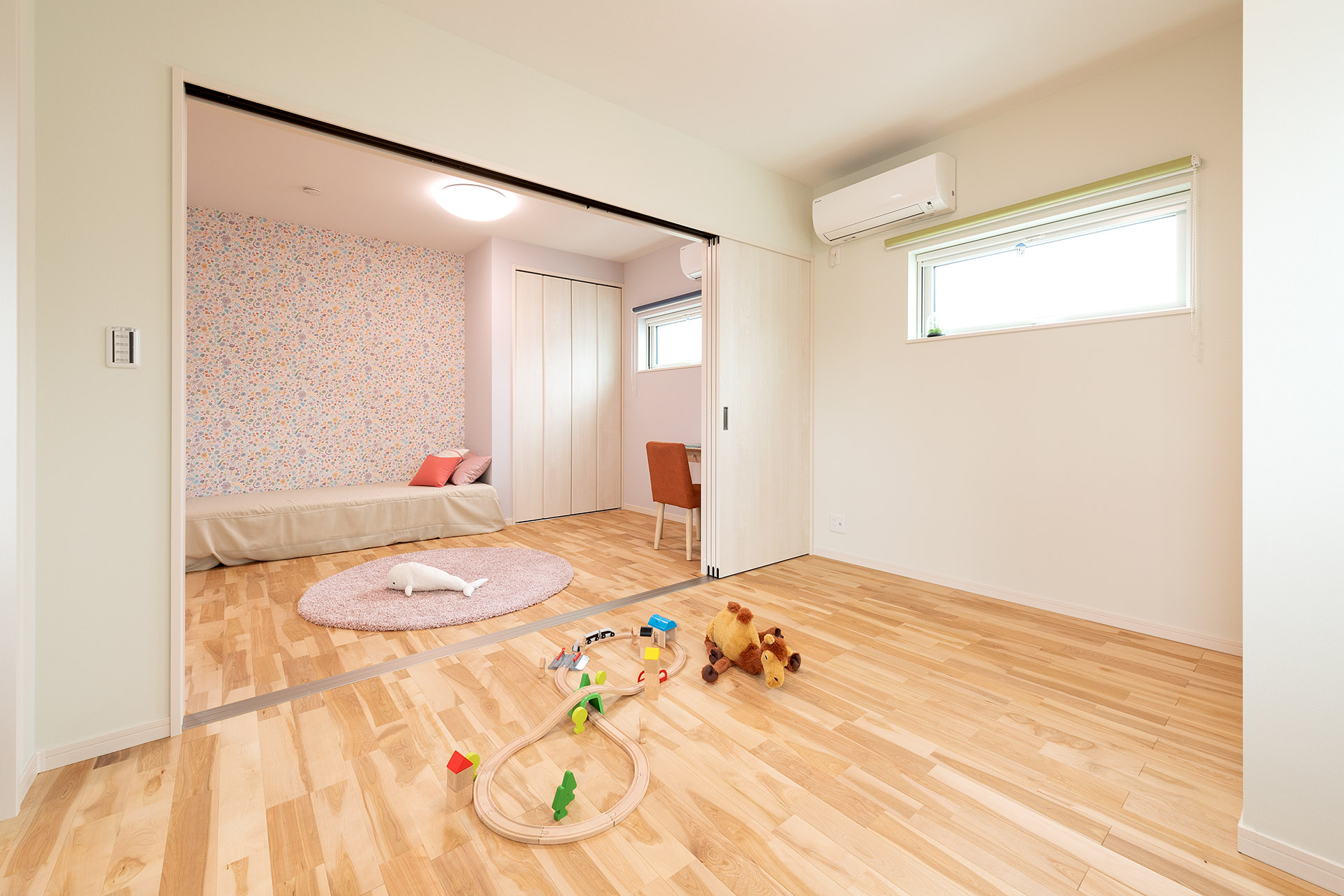 ［大阪府泉南郡熊取町］高気密・高断熱でダブル断熱仕様のヤマト住建モデルハウスの将来間仕切りできる子供部屋