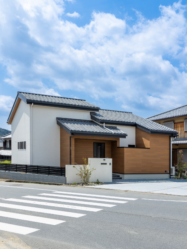 コンパクト平屋の外観・LDKの実例
